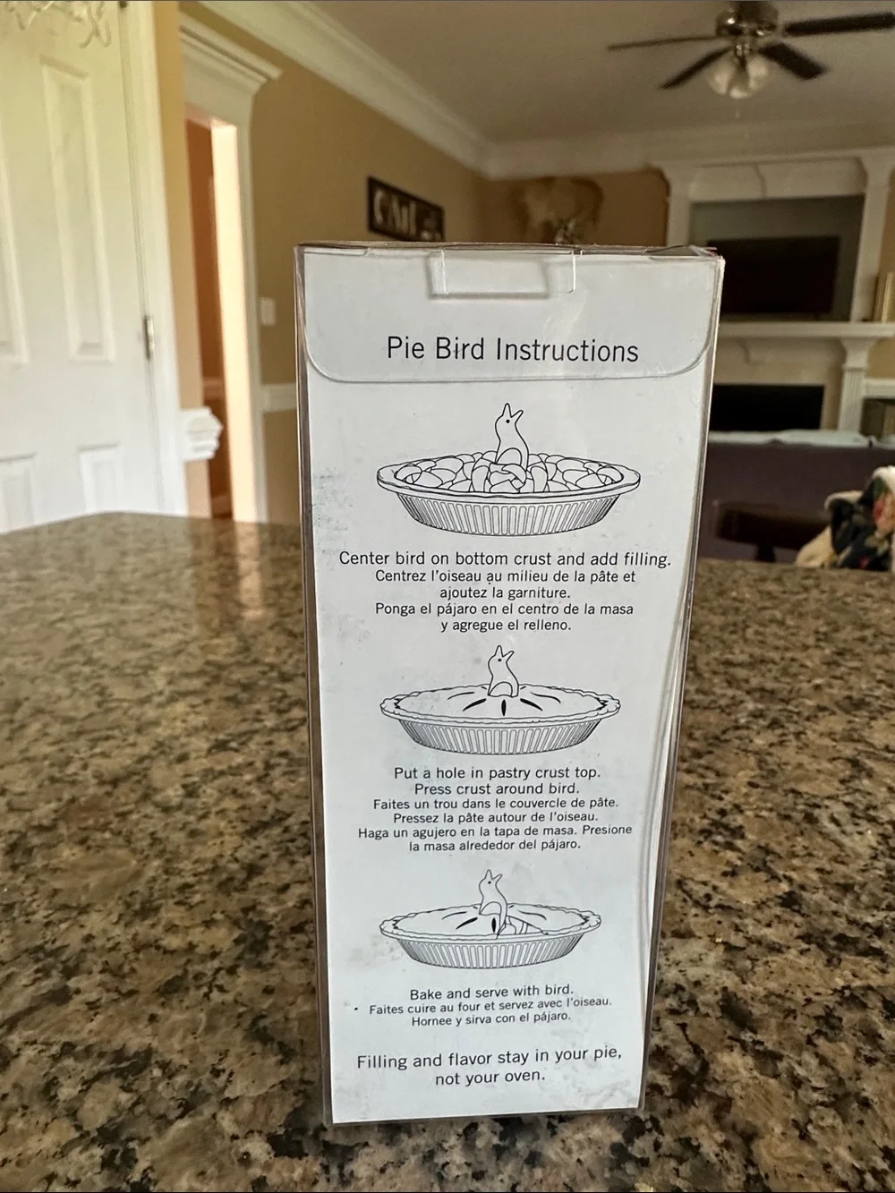 Pfaltzgraff Pie Bird Vent Ceramic Multicolored Vented For Steam Prevents Spills
